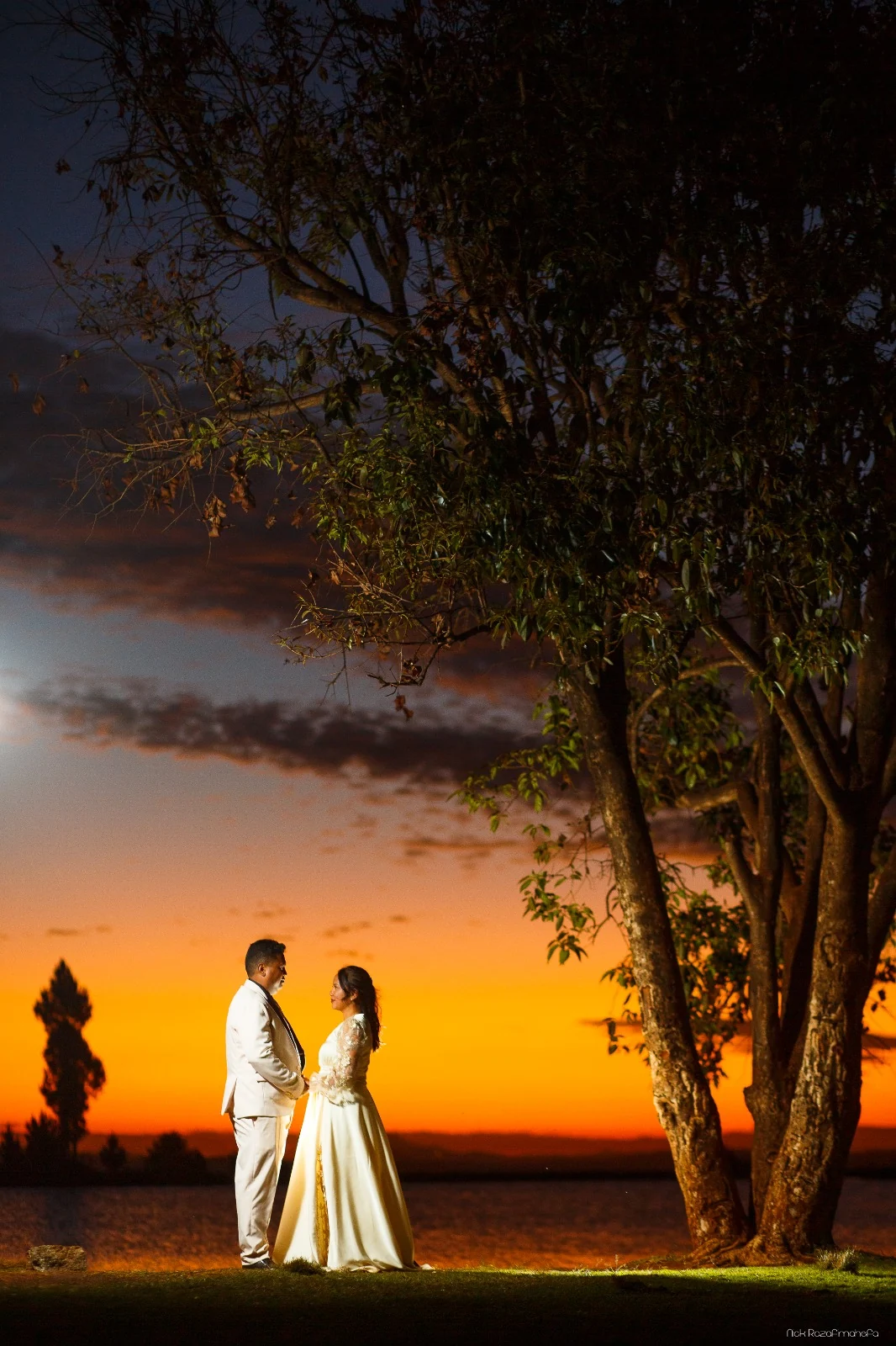 Fenohasina et Mahefa au coucher du soleil